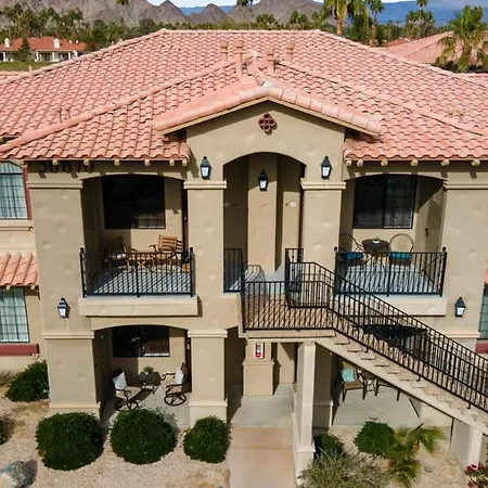 Clr100 Private 1 Bedroom W Spacious Living Area